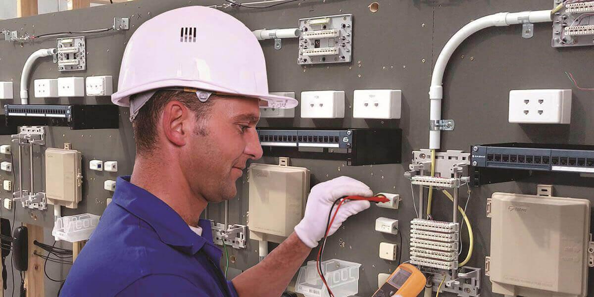 Future-Proof Your Career with an ACMA Cabling Licence from Milcom Institute